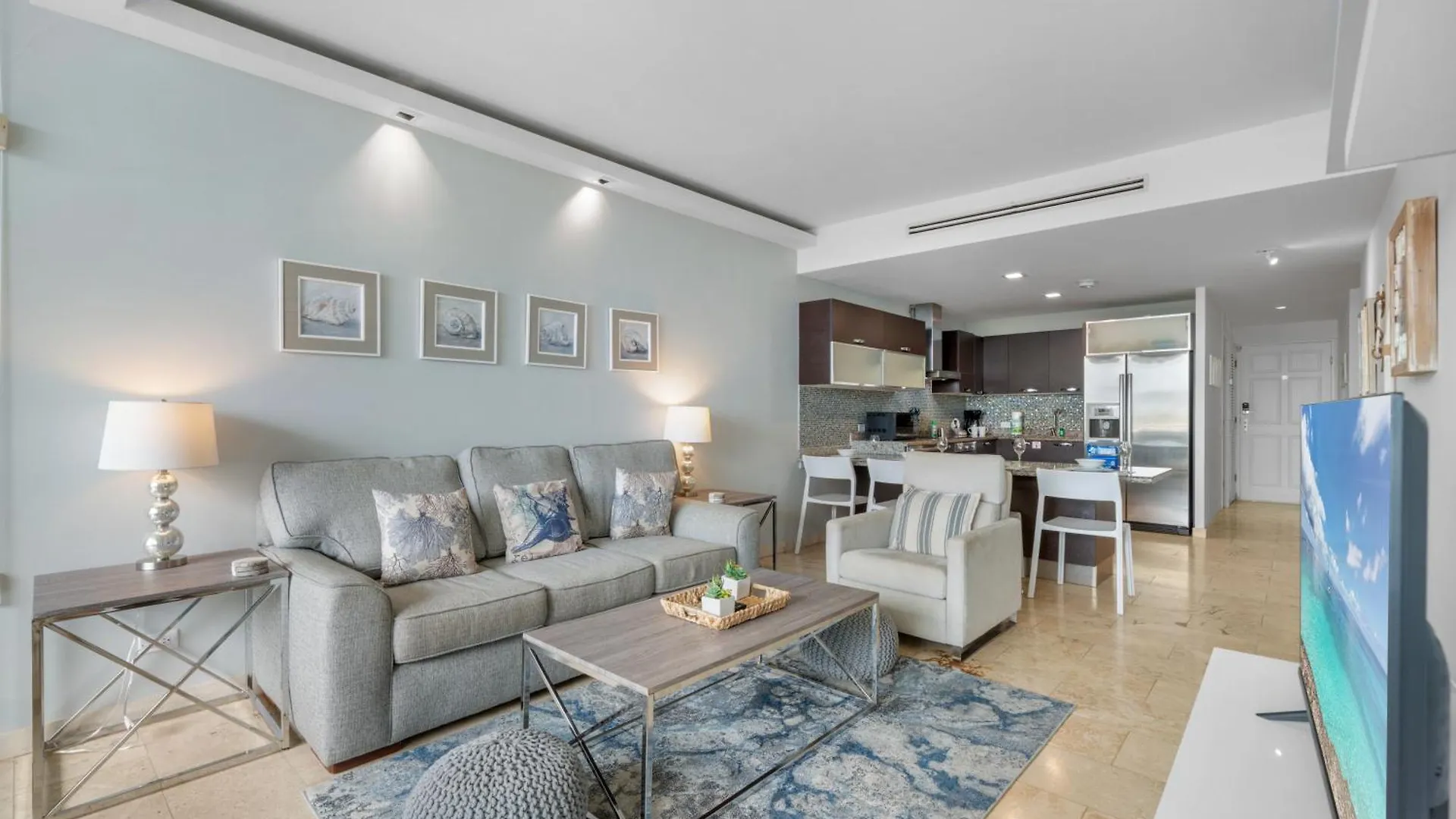 Apartmán Sunset 16 Caya Dr. J.E.M. Arends 1 Palm Beach Aruba